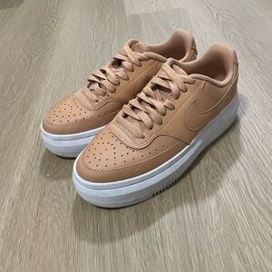 Nike Women's Tan Sneakers